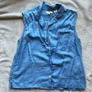 Levi’s Denim top